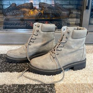 JUSTFAB Lace Tie-Up Gray Combat Boots Size 10